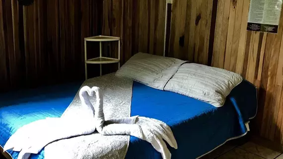 Cabinas El Pueblo Bed & breakfast | Puntarenas (ili) - Monteverde