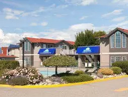 Days Inn Kelowna | Britanya Kolombiyası - Kelowna - Rutland