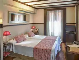 Hotel Alminar | Andalucia - Seville İli - Sevilla - Casco Antiguo