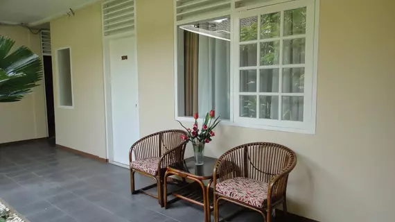 Gondia International Guest House | West Java - Cakarta (ve civarı) - Cakarta