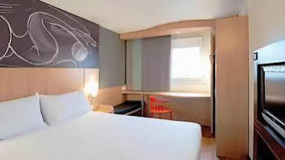 ibis Mulhouse Ile Napoleon | Grand Est - Haut-Rhin (bölge) - Sausheim