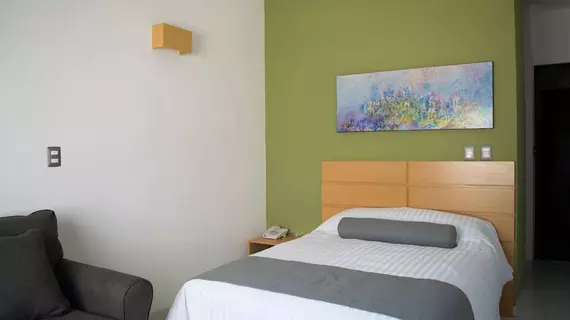 Mexico Inn Express Salamanca | Guanajuato - Salamanca