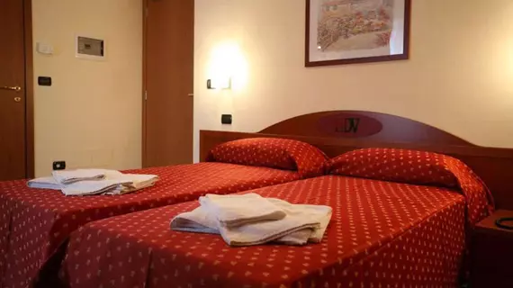 Hotel Della Volta | Lombardy - Brescia (il) - Brescia (ve civarı) - Brescia - San Polo-Parco