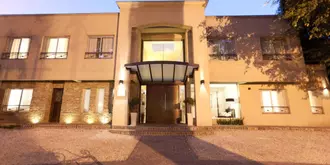 Villa Isidro Hotel Boutique & Spa