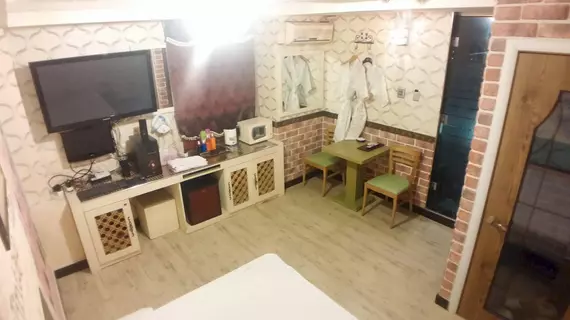 BENHUR MOTEL | Gyeonggi - Seul (ve civarı) - Jongno - Daehangno