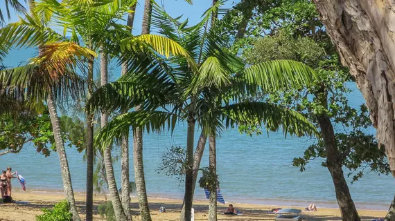 Marlin Waters Beachfront Apartments | Queensland - Cairns - Cairns (ve civarı) - Palm Cove