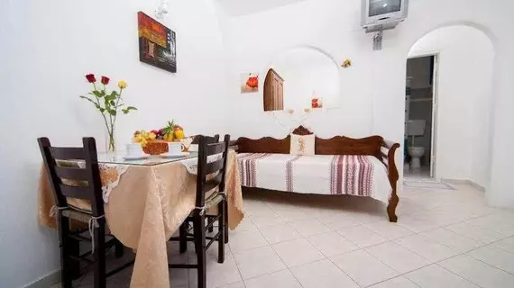 Georgis Apartments | Ege Adaları - Santorini