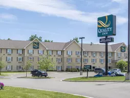 Quality Inn Airport | New Brunswick - Moncton (ve civarı) - Dieppe