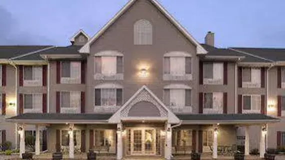 Country Inn & Suites by Radisson, West Bend, WI | Wisconsin - Milwaukee (ve civarı) - West Bend