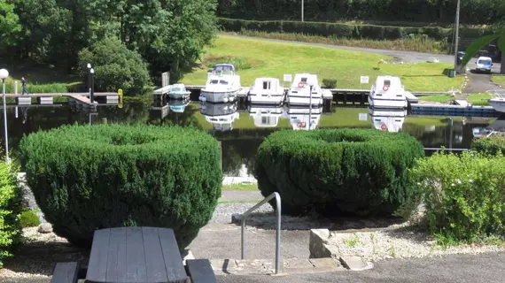 Carrybridge Lakeside Lodge | Kuzey İrlanda - Fermanagh (ilçe) - Enniskillen