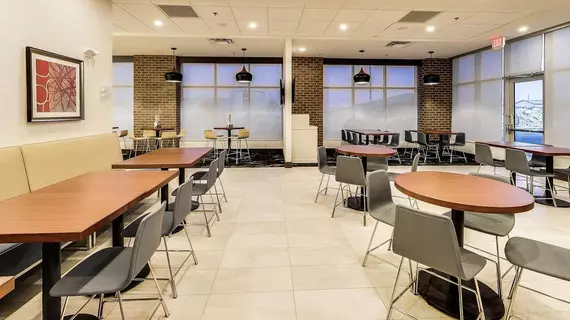 Hyatt Place Edmonton West | Alberta - Edmonton (ve civarı) - Edmonton - West Edmonton