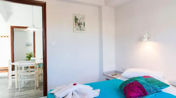 Ragousis Apartments | Ege Adaları - Paros