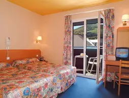 Hotel Gloria et Gloria Avenue | Occitanie - Hautes-Pyrenees - Lourdes - Tarbes (ve civarı) - Lourdes