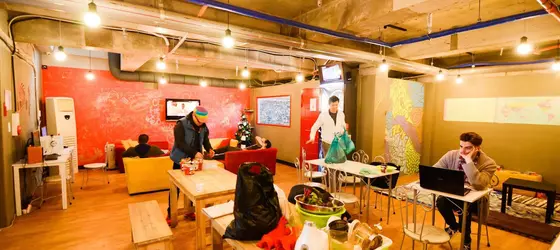 Kimchee Sinchon Guesthouse | Gyeonggi - Seul (ve civarı) - Seul - Shinchon