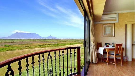 Casa Mia Guesthouse | Western Cape (il) - West Coast DC - Drakenstein - Cape Town (ve civarı) - Cape Town - Tableview