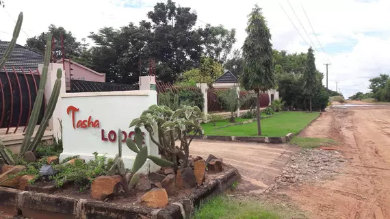 Tasha Lodge | Livingstone