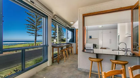 Lennox Point Holiday Apartments | New South Wales - Byron Bay (ve civarı) - Lennox Head