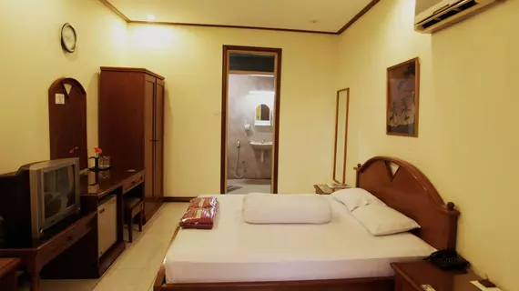 Pondok Asri Family Guest House | Doğu Cava - Surabaya - Gubeng