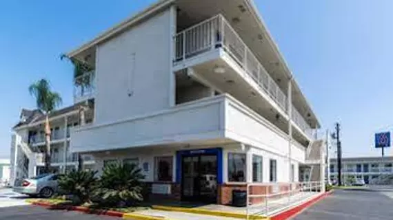 Motel 6 Anaheim - Fullerton East | Kaliforniya - Orange County - Anaheim