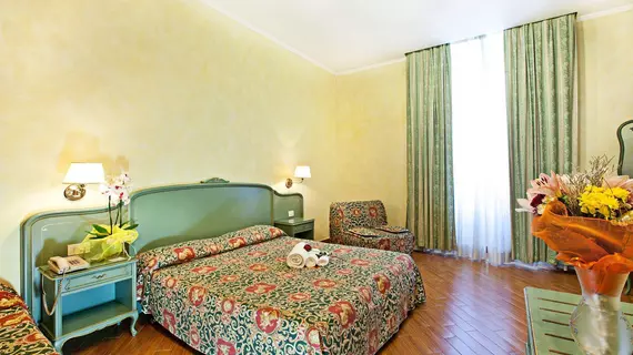 Hotel Augustea | Lazio - Roma (ve civarı) - Roma Kent Merkezi - Rione XVIII Castro Pretorio