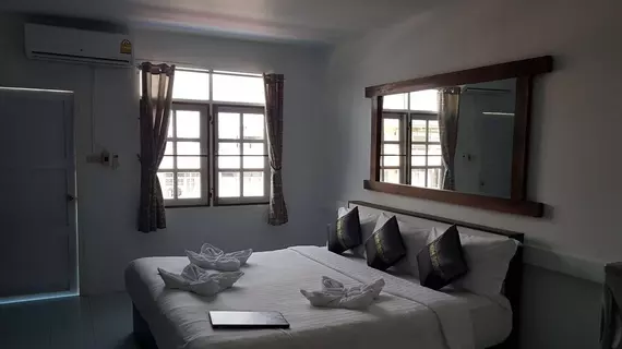 Chaam Guesthouse | Prachuap Khiri Khan (ili) - Hua Hin (ve civarı) - Cha-am