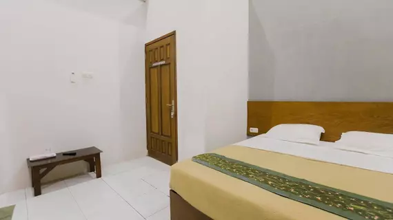 Santo Guest House | Doğu Cava - Surabaya