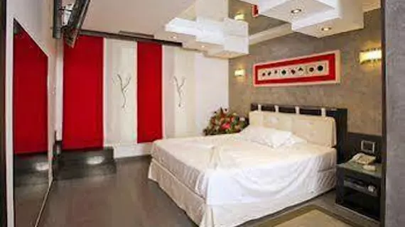 Zouk Hotel | Madrid Özerk Topluluğu - Madrid (ve civarı) - Alcala de Henares