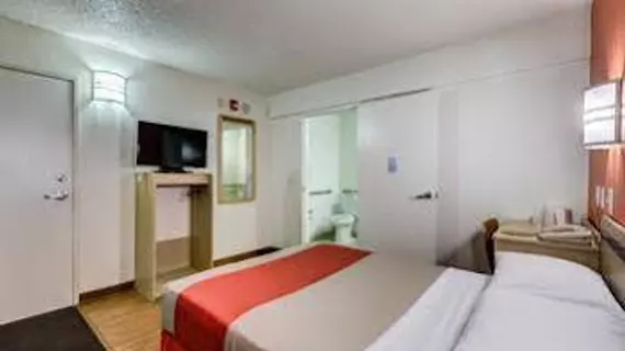 Motel 6 Denver West Wheat Ridge - North | Kolorado - Denver (ve civarı) - Wheat Ridge