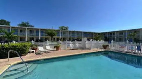 Americas Best Value Inn - Bradenton | Florida - Sarasota (ve civarı) - Bradenton