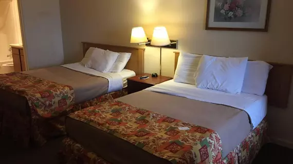 Wildwood Inn Tropical Dome and Theme Suites | Kentucky - Covington (ve civarı) - Floransa