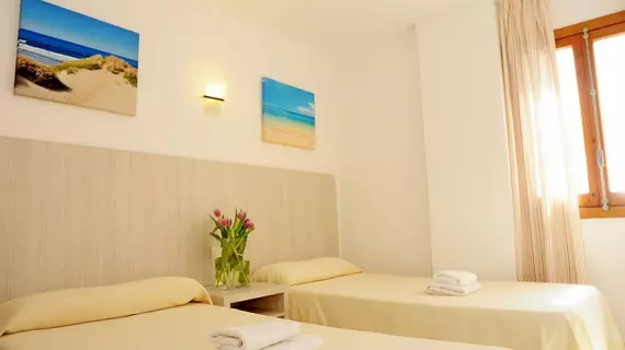 Apartamentos Avenida | Balearic Adaları - İbiza Adası - Sant Josep de sa Talaia - Playa d'en Bossa