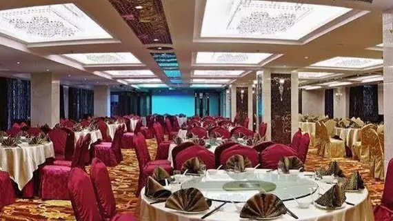 Dandong Riverside International Hotel | Liaoning - Dandong - Zhenxing District