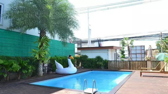 Crystal Jade Hotel and Service Apartment | Rayong İli - Rayong