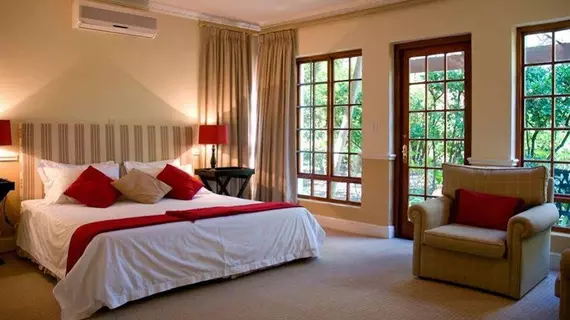 Willowbrook Lodge Guest House | Western Cape (il) - West Coast DC - Drakenstein - Cape Town (ve civarı) - Cape Town - Somerset West