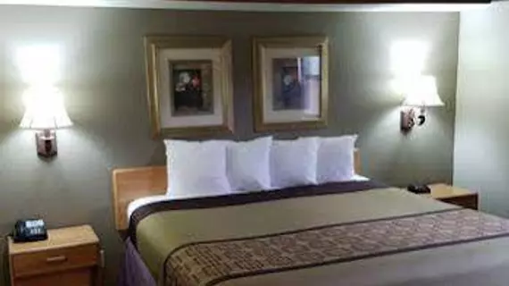 Apple Tree Inn And Suites | Kansas - Independence (ve civarı) - Independence