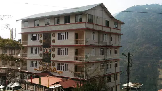 Hotel Mayal Retreat | Sikkim - Gangtok