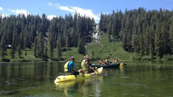 Canyon Ski and Racquet | Kaliforniya - Mammoth Lakes