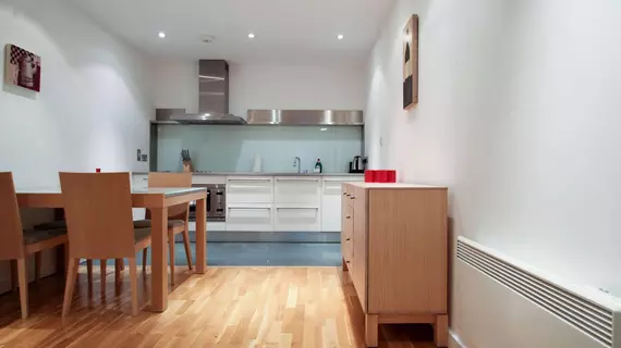 Knights Court Apartments | Londra (ve civarı) - London City Center - Farringdon