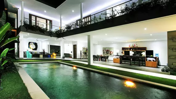 Villa Alopa | Bali - Badung - Seminyak - Dyanapura