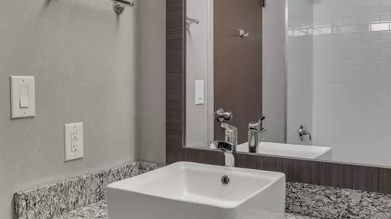 Home Inn & Suites Saskatoon South | Saskatchewan - Saskatoon