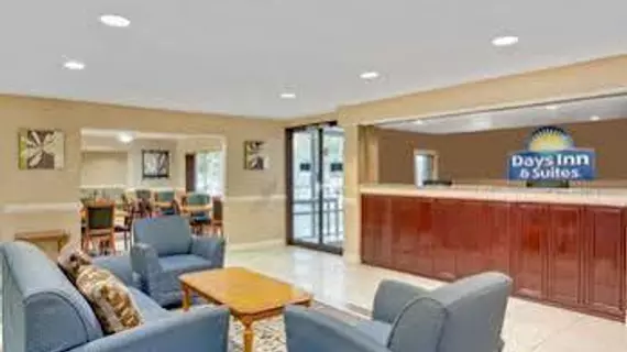 Days Inn & Suites | Georgia - Atlanta (ve civarı) - College Park