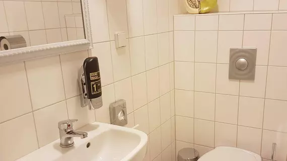 Hotel Pension Eberty | Berlin (ve civarı) - Friedrichshain-Kreuzberg - Friedrichshain