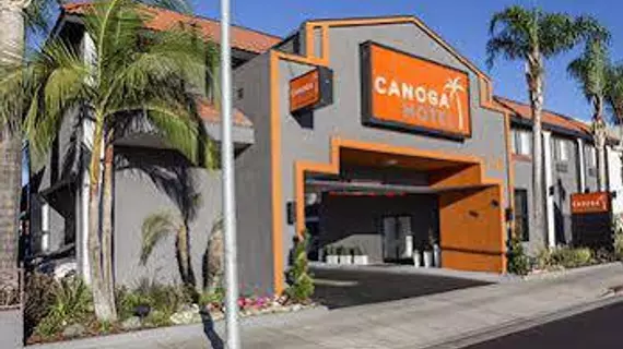 Canoga Hotel at Warner Center | Kaliforniya - Los Angeles County - Canoga Park