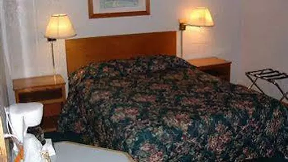 Cedarwood Inn | Oregon - Medford (ve civarı) - Ashland