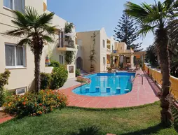 Lambrinos Suites | Girit Adası - Hanya (bölge) - Platanias