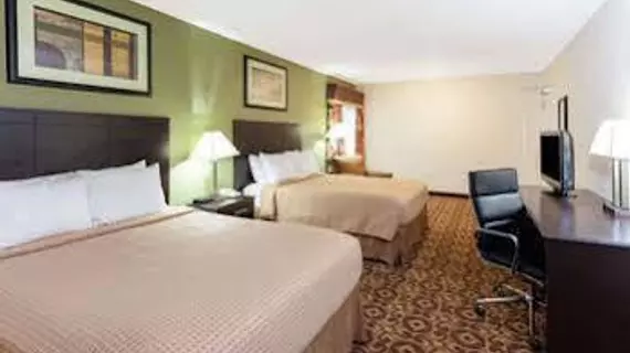 Super 8 by Wyndham Decatur/Dntn/Atlanta Area | Georgia - Atlanta (ve civarı) - Decatur