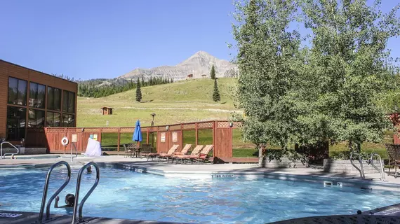 Saddle Ridge Townhomes Mid-Mountain | Montana - Big Sky