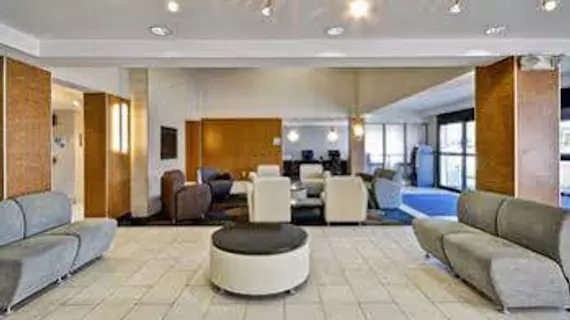 Holiday Inn Express Romulus / Detroit Airport | Michigan - Detroit (ve civarı) - Romulus