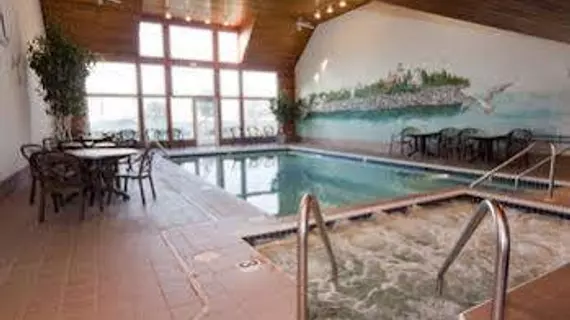 Westwood Shores Waterfront Resort | Wisconsin - Door County - Sturgeon Bay