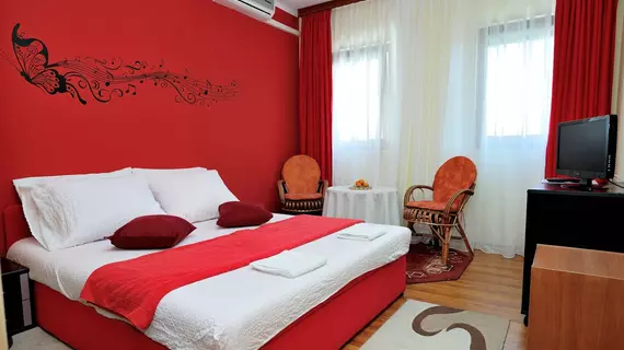 Pansion Villa Nur | Herzegovina-Neretva Canton - Mostar - Mostar Old Town